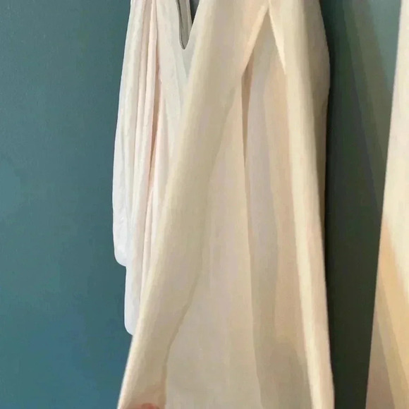 BCBG women’s cream top with dramatic billowing detail - Picture 4 of 7